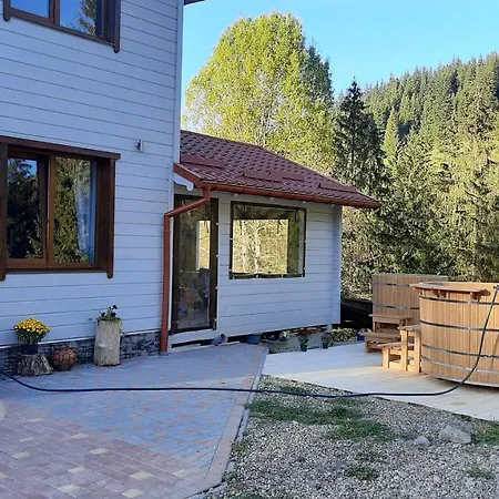 Ferienhaus Khata Lisnyka *