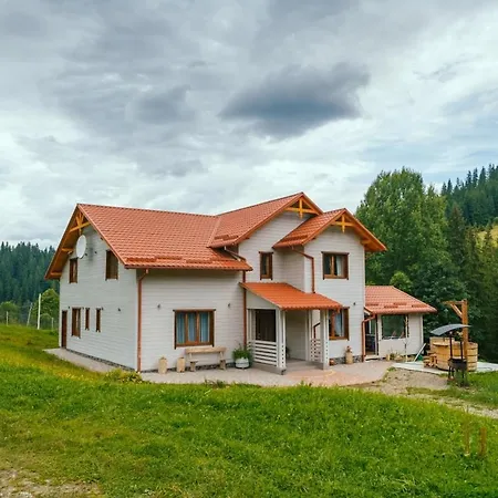 Khata Lisnyka Verkhovyna
